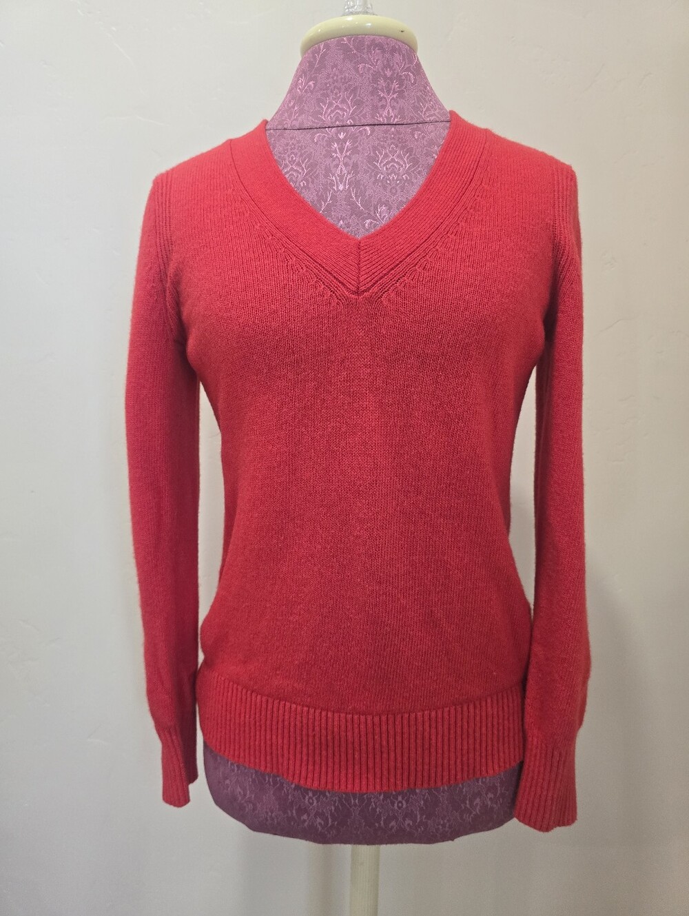 Wool Cashmere Banana Republic Women’s Sweater S Filpucci Red Button Back V-Neck